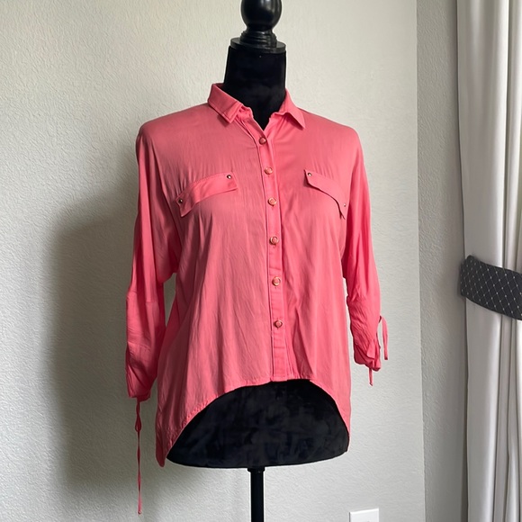 STUDIO F, Coral 🪸 Blouse - Picture 8 of 9